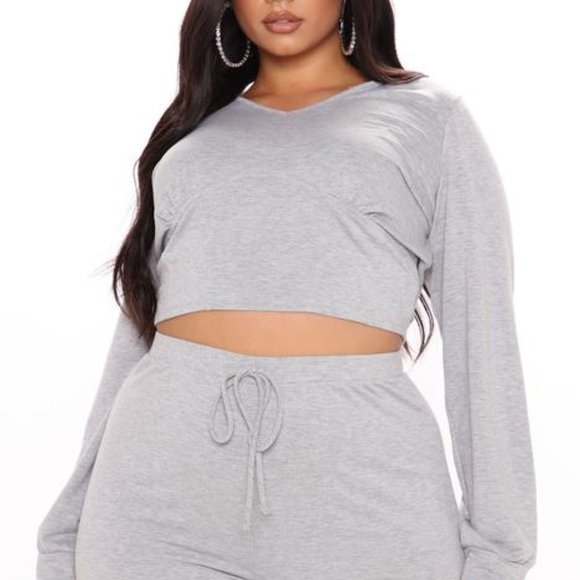 Fashion Nova Style Up Ruched Legging Set - Picture 6 of 14